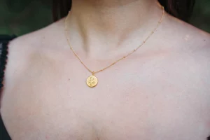 solid gold astarstafur necklace for love