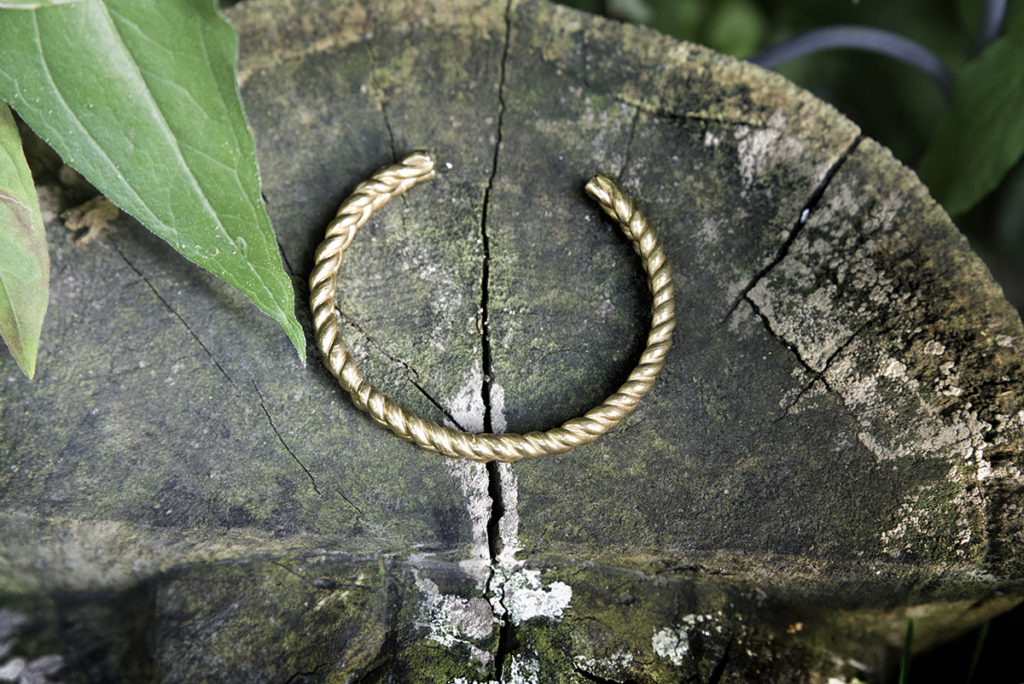 living jewelry woods braided bracelet